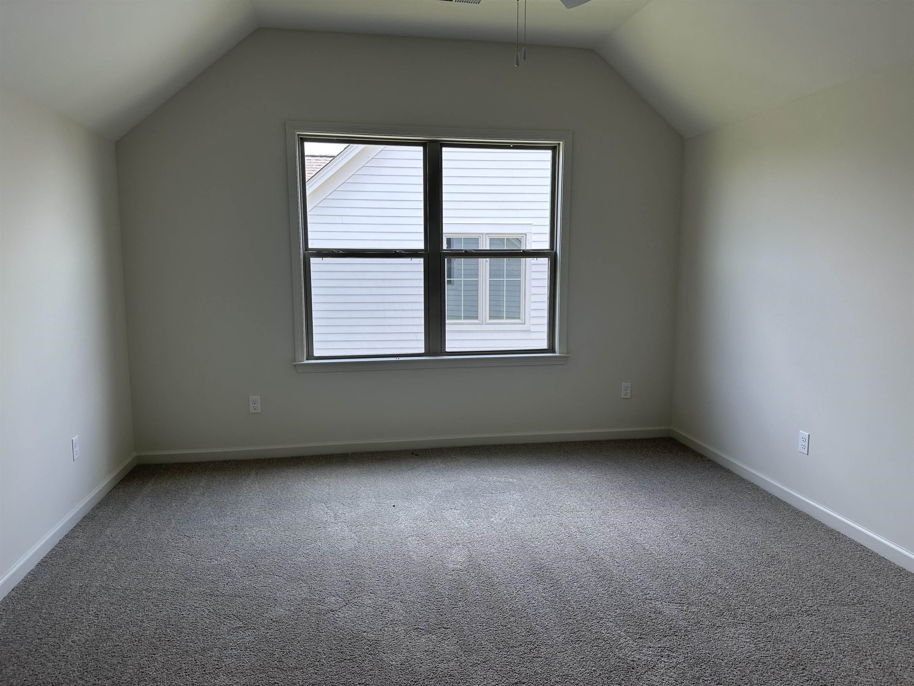 11512 Sunsparkler Way Collierville, TN 38017 - Photo 6 of 9 an empty room with a window