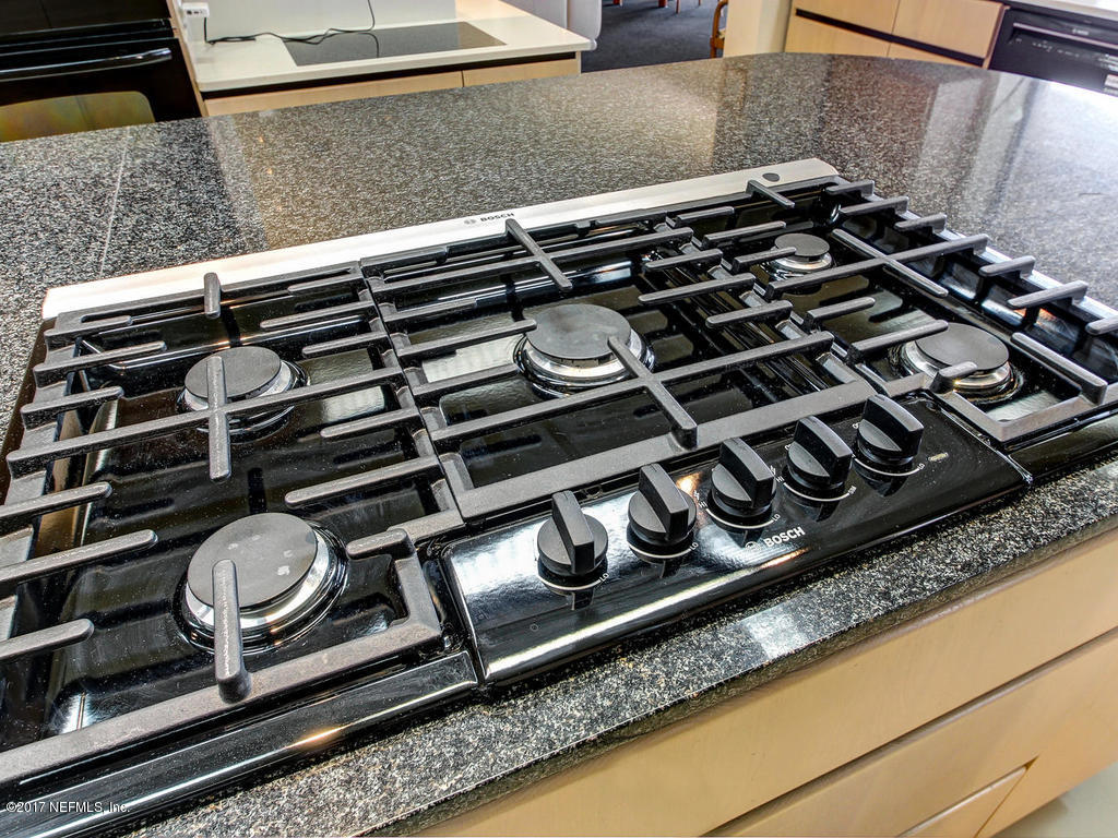3039 Front Road Jacksonville, FL 32257 - Photo 28 of 71 Kitchen
