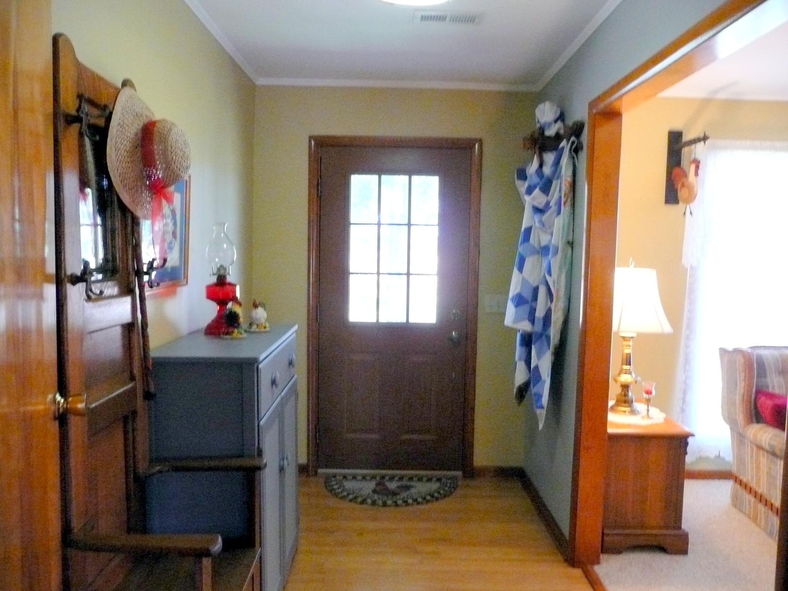17000 Steekee Road Loudon, TN 37774 - Photo 15 of 40 Foyer