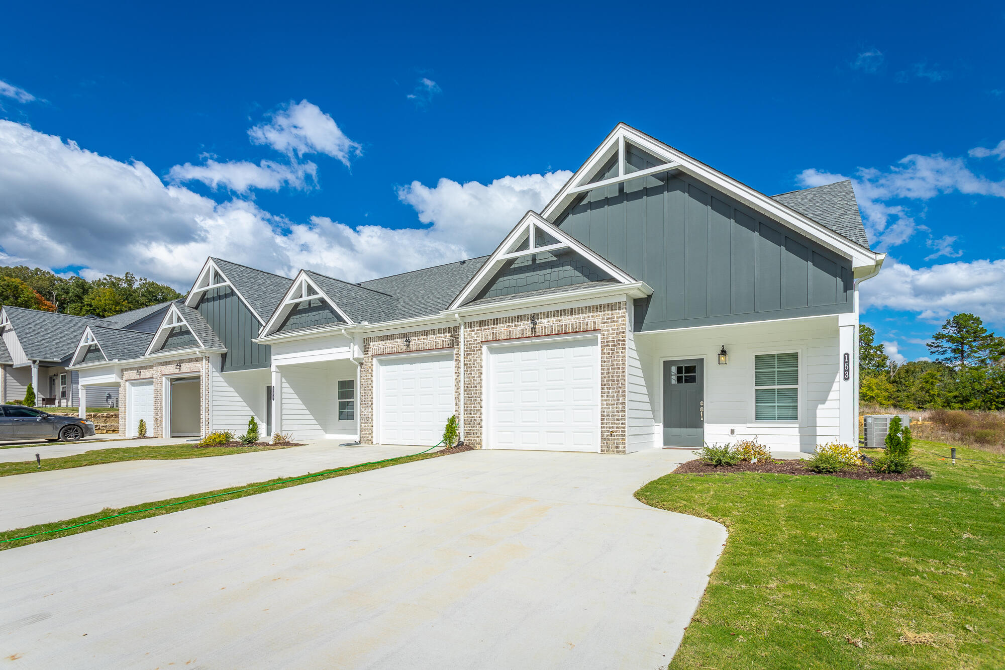 3215 Northeast Ne Grn Unit 2C  