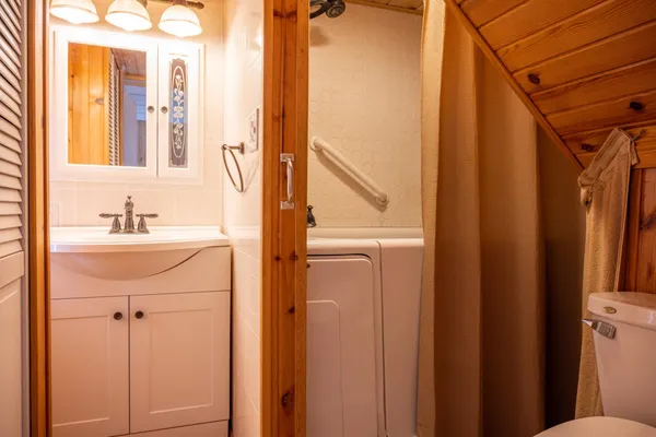 $224,900 | 207 Spring Street, Elroy, WI 53929