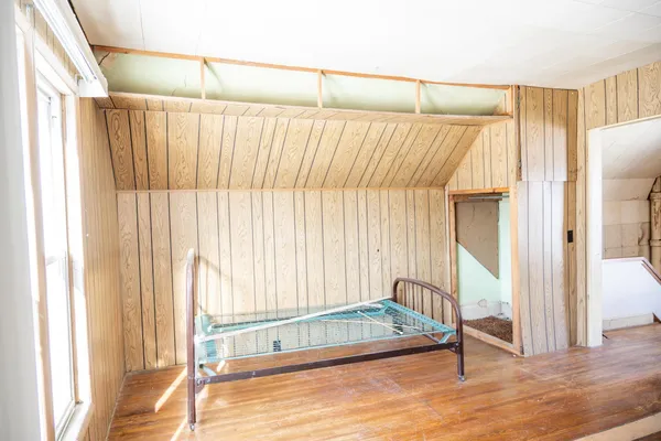 $224,900 | 207 Spring Street, Elroy, WI 53929