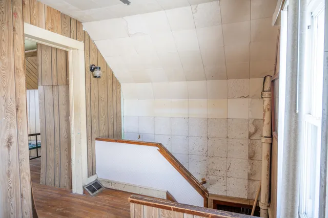 $224,900 | 207 Spring Street, Elroy, WI 53929