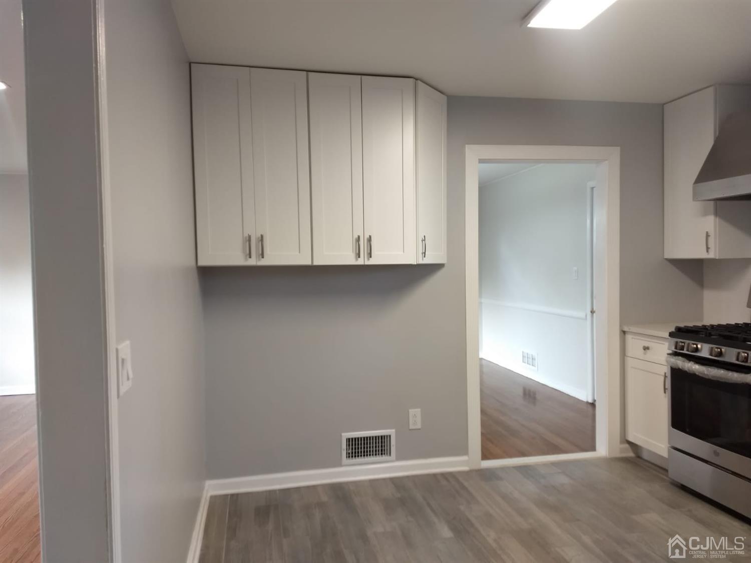 36 Hamlin Road Edison, NJ 08817 - Photo 16 of 34 Gallery Image 16