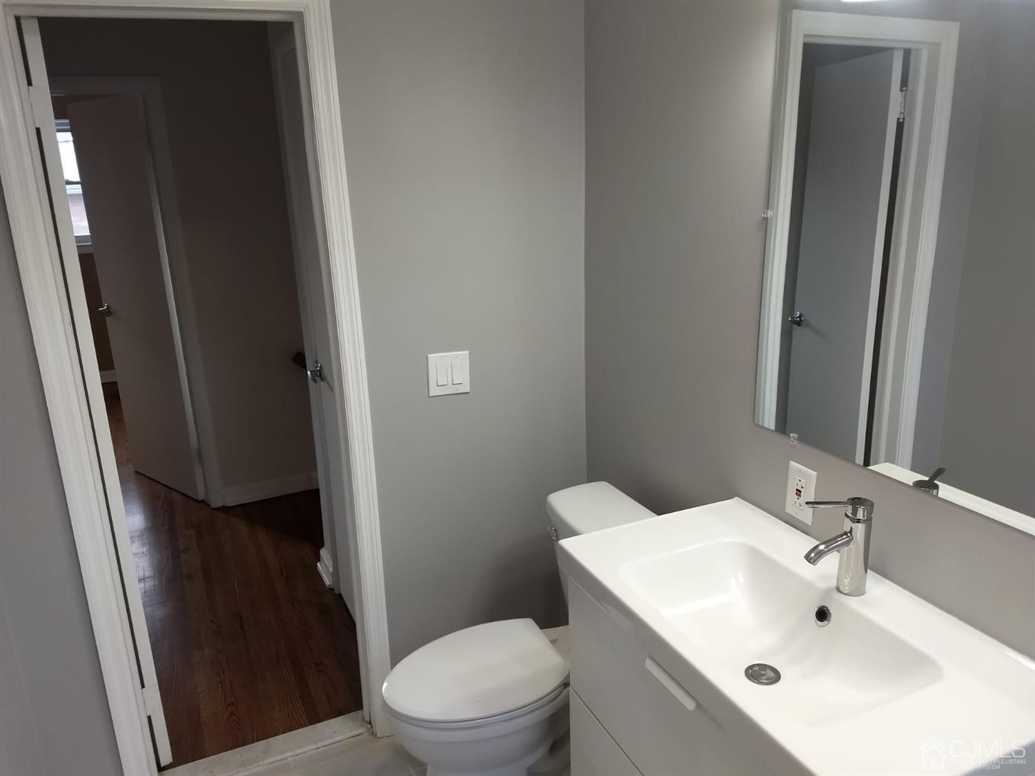 36 Hamlin Road Edison, NJ 08817 - Photo 19 of 34 Gallery Image 19