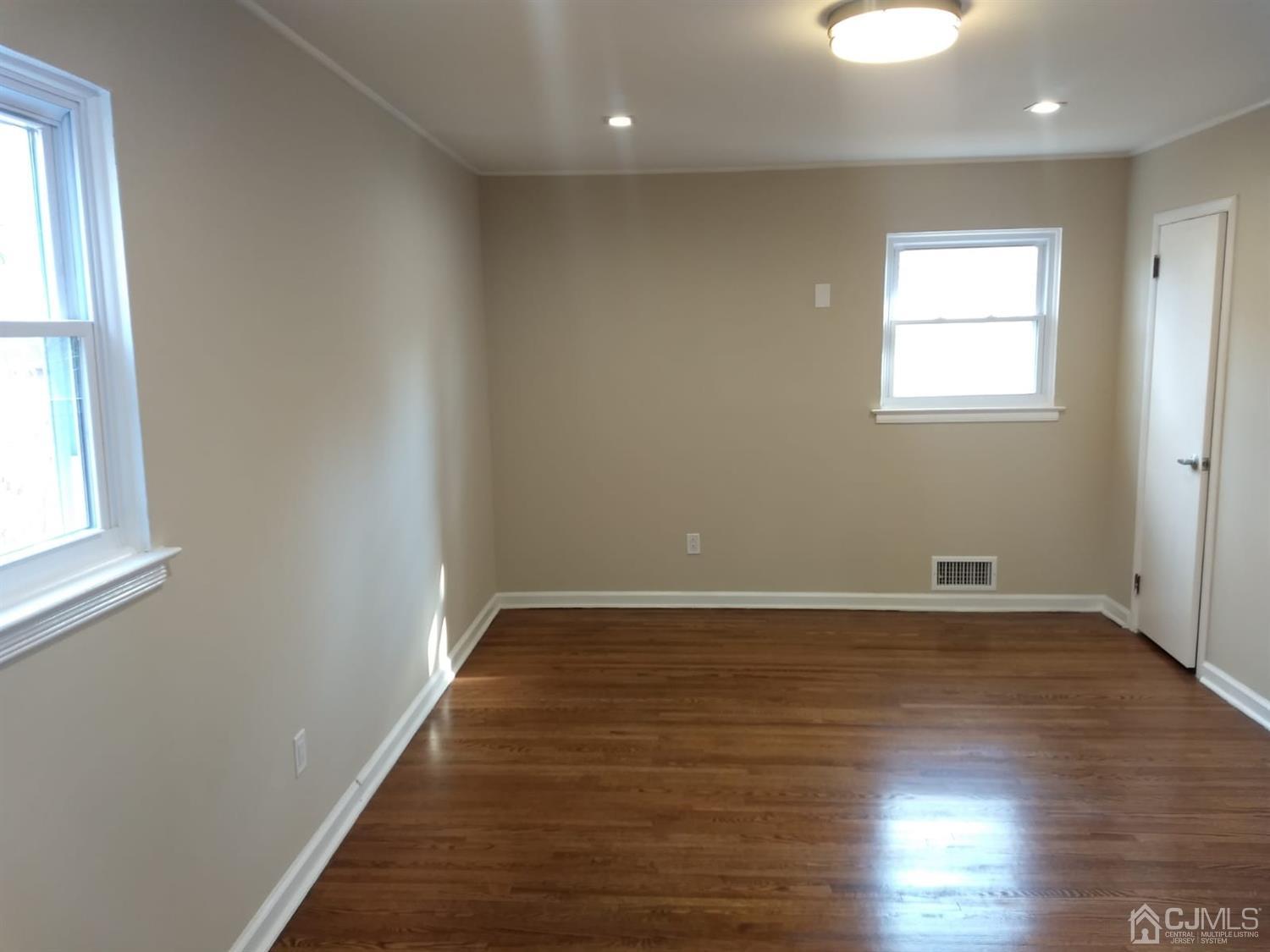36 Hamlin Road Edison, NJ 08817 - Photo 7 of 34 Gallery Image 7