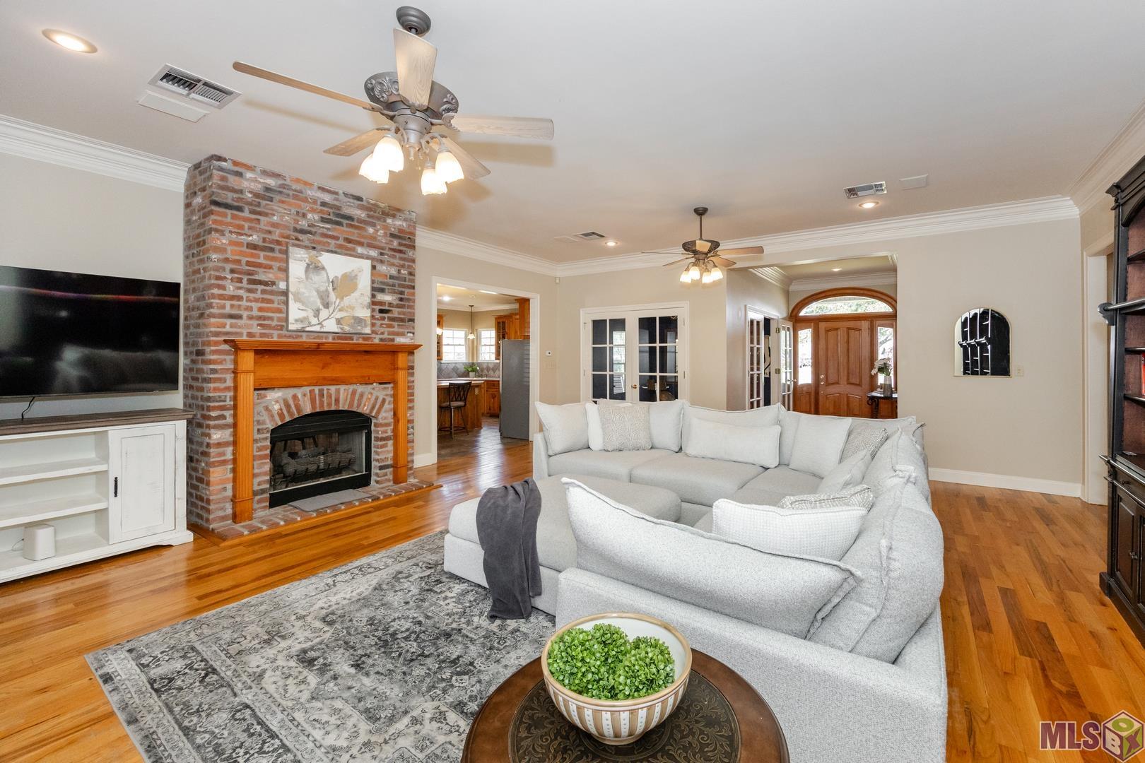2101 Britany East Port Allen, LA 70767 - Photo 2 of 7