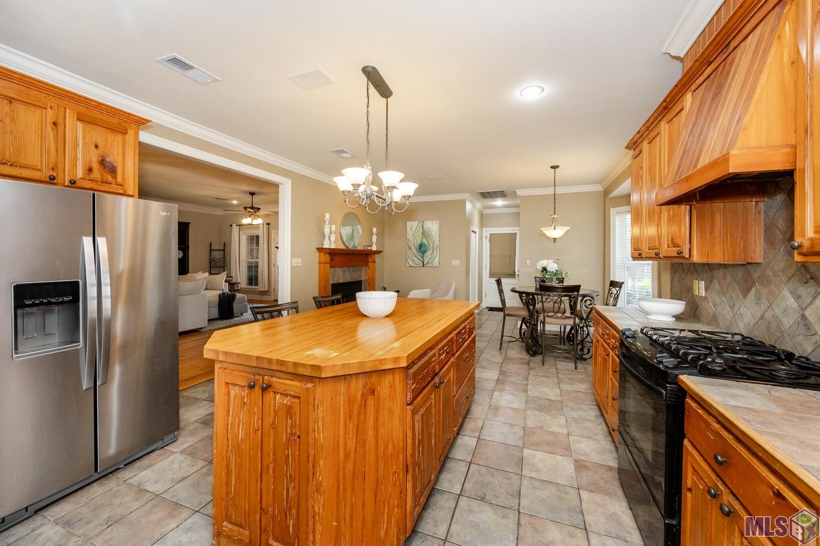 2101 Britany East Port Allen, LA 70767 - Photo 5 of 7