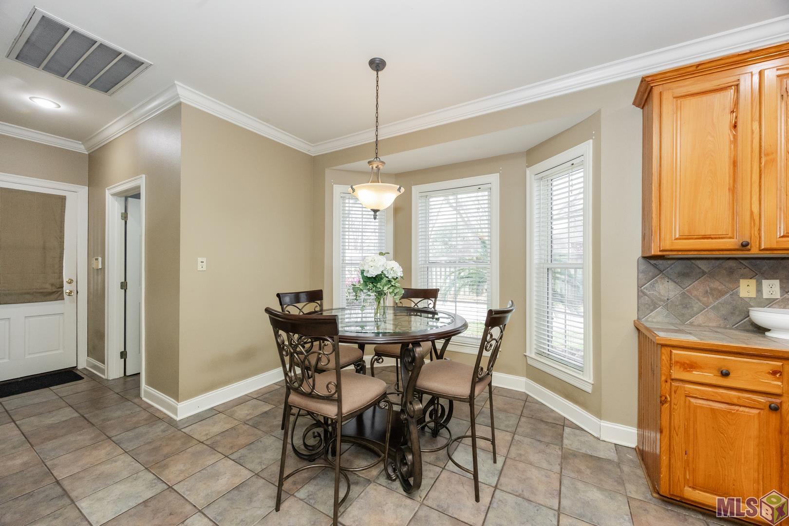 2101 Britany East Port Allen, LA 70767 - Photo 6 of 7