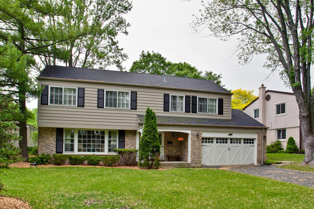 325 Birkdale Road Lake Bluff, IL 60044 - Photo 1 of 25 Gallery Image 1