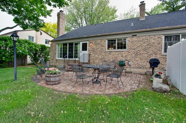 325 Birkdale Road Lake Bluff, IL 60044 - Photo 22 of 25 Gallery Image 22