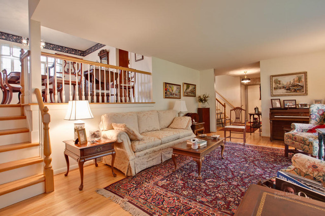 325 Birkdale Road Lake Bluff, IL 60044 - Photo 5 of 25 Gallery Image 5