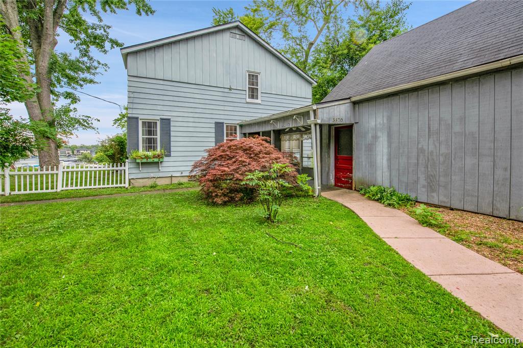 3870 Benstein Road Commerce Township, MI 48382 - Photo 11 of 44 Gallery Image 11