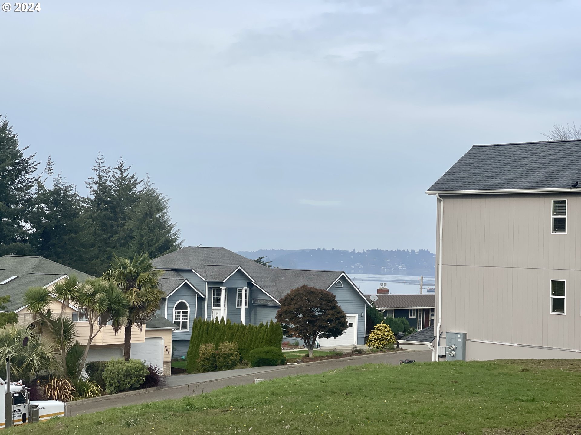 7th Road Coos Bay, OR 97420 - Photo 4 of 30 Gallery Image 4