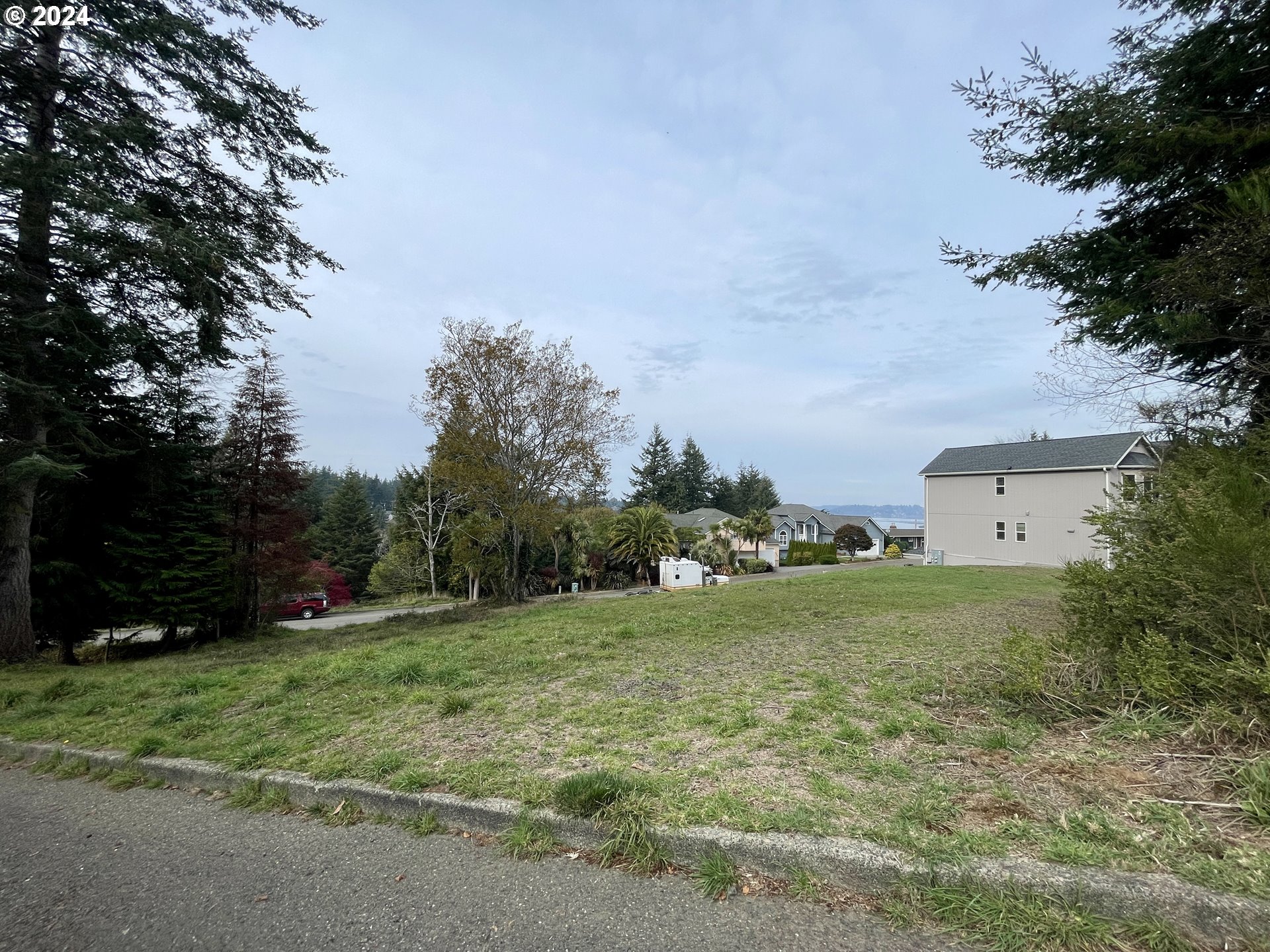 7th Road Coos Bay, OR 97420 - Photo 8 of 30 Gallery Image 8