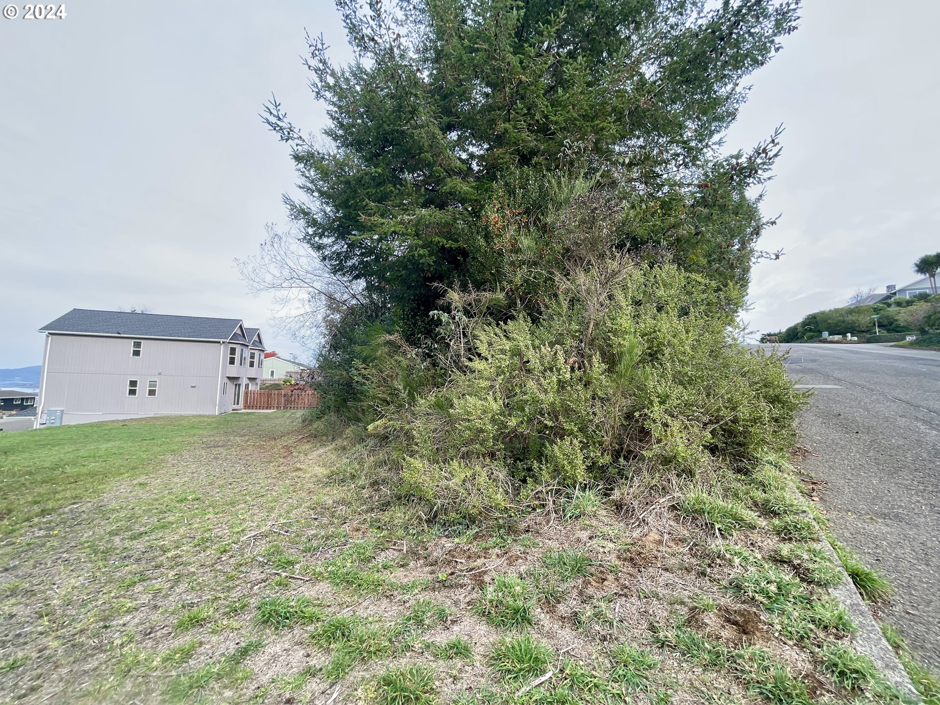 7th Road Coos Bay, OR 97420 - Photo 9 of 30 Gallery Image 9