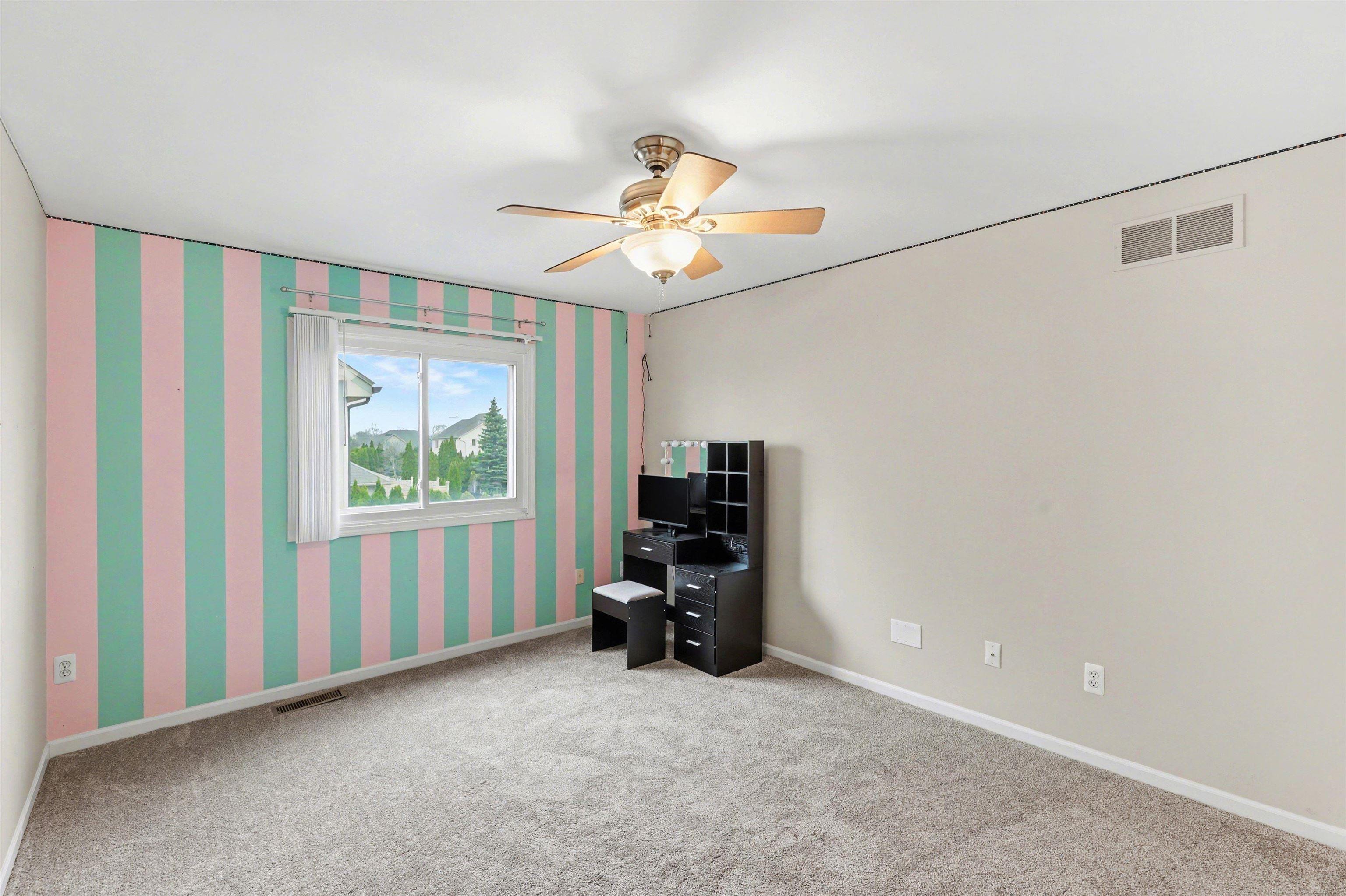 21368 Rome Drive Macomb, MI 48044 - Photo 27 of 37 50201290-e3b376dc-0bf4-4b66-afbe-f5847c28bba1.JPG
