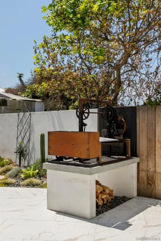 a view of house with outdoor space