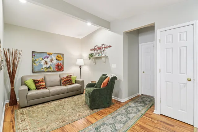 $260,000 | 11 Highview Avenue, Fox Lake, IL 60020