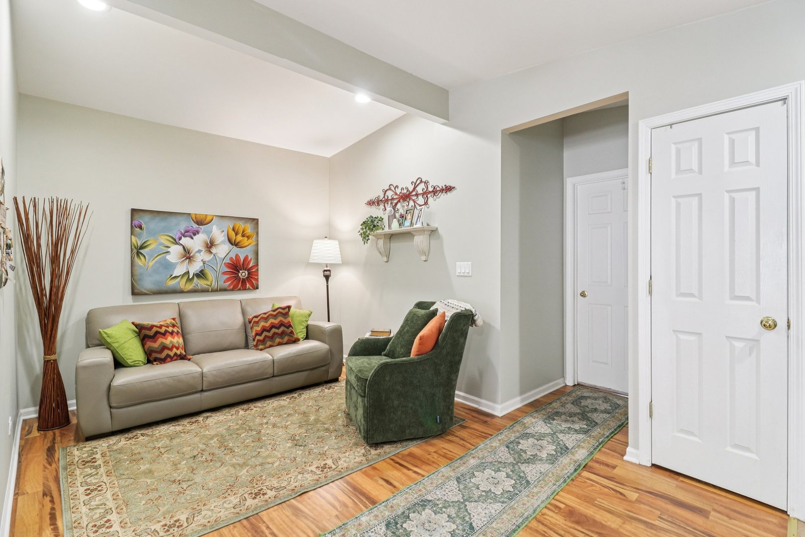 11 Highview Avenue Fox Lake, IL 60020 - Photo 5 of 32 a living room with furniture and a rug