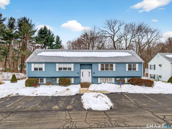 $265,000 | 39 Founders Village, Unit 39, Clinton, CT 06413