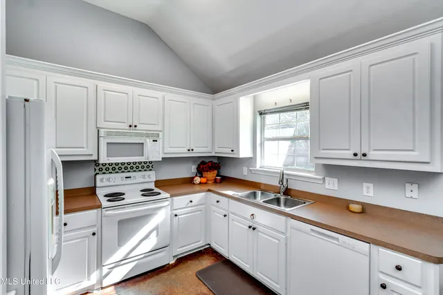 $250,000 | 630 Summer Place, Flowood, MS 39232