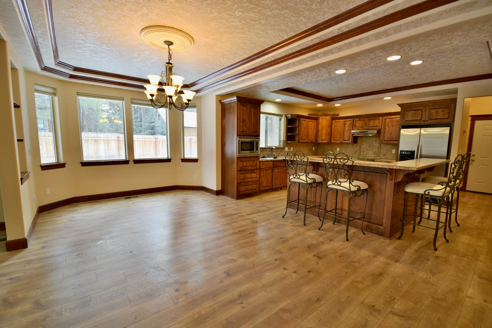 59985 Navajo Road Bend, OR 97702 - Photo 10 of 43 DSC_0006
