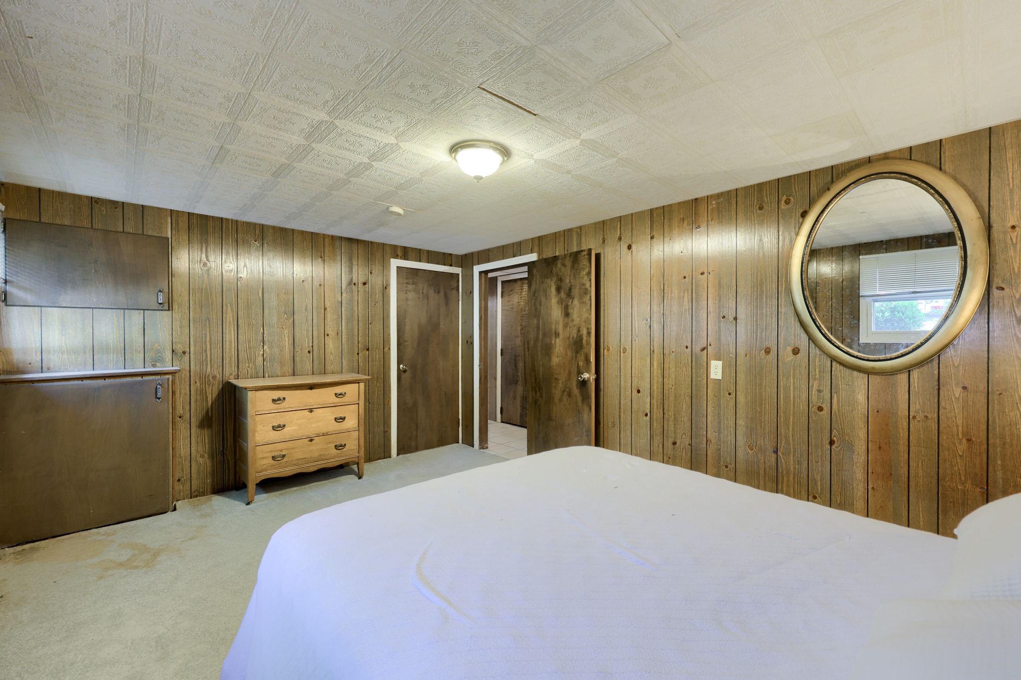 3356 Turnpike Road Elizabethtown, PA 17022 - Photo 37 of 52 Lower Level bedroom 4