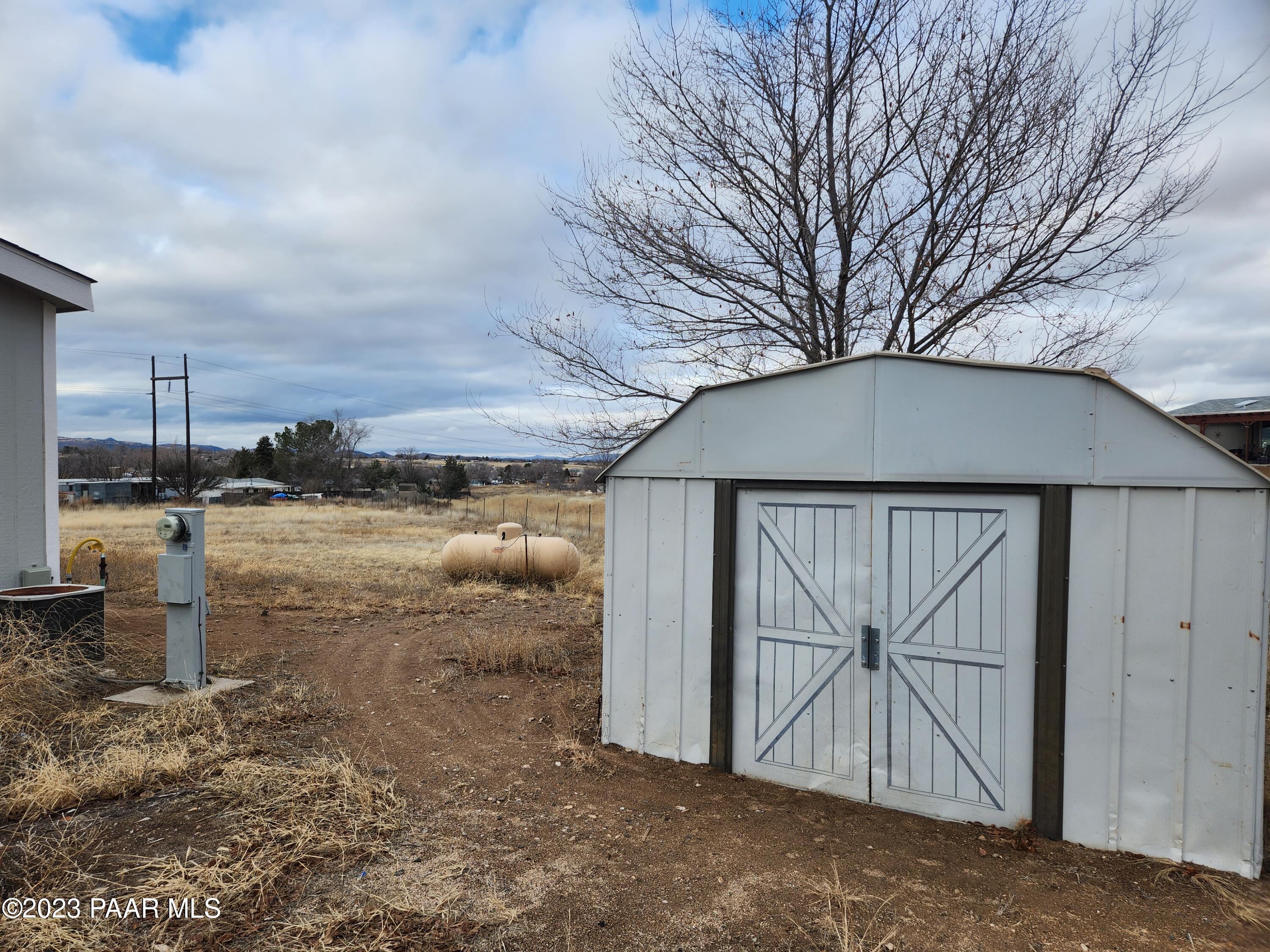 800 Sharon Road Chino Valley, AZ 86323 - Photo 22 of 25 shed and propane tank