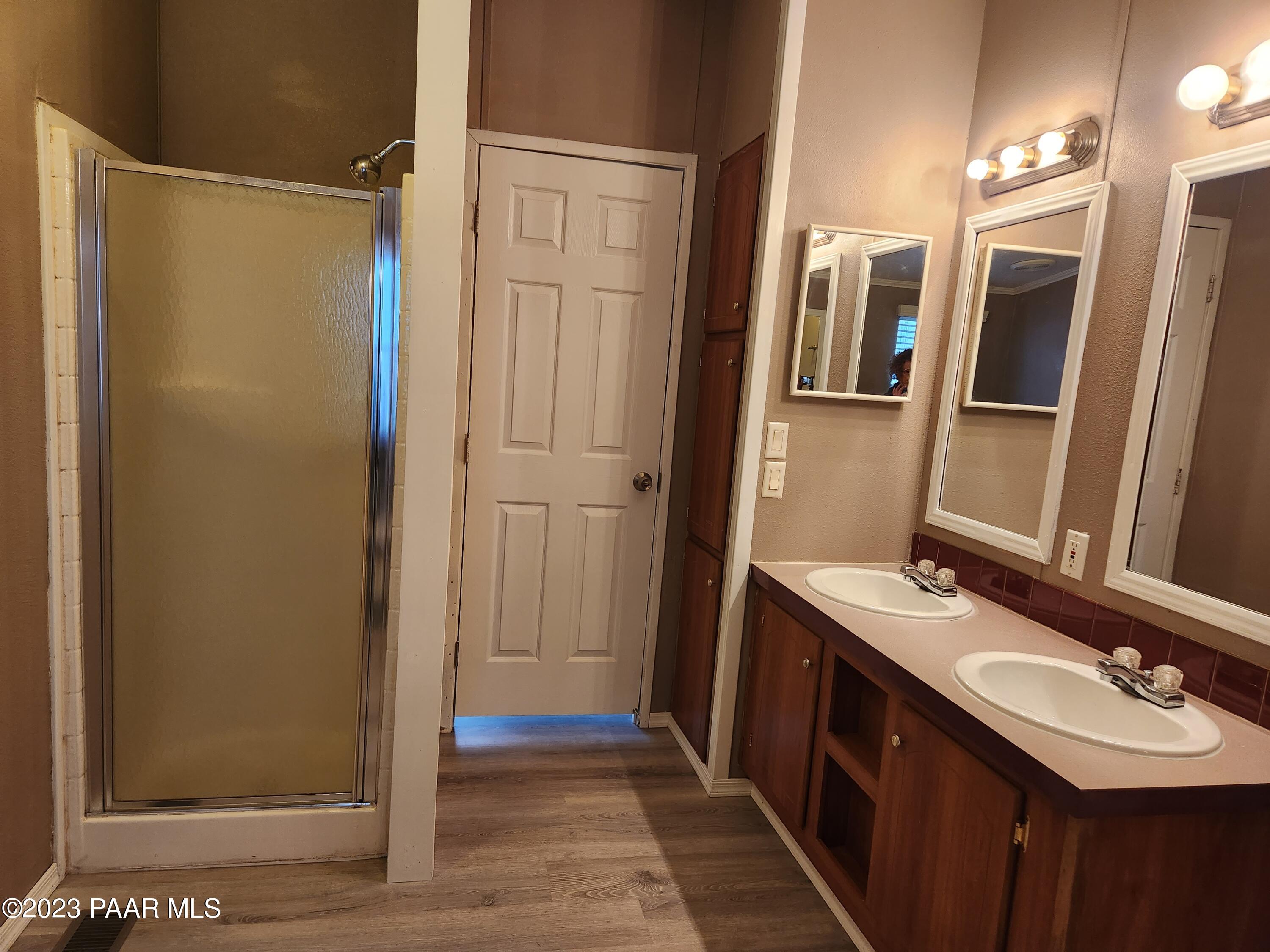 800 Sharon Road Chino Valley, AZ 86323 - Photo 5 of 25 Master bathroom