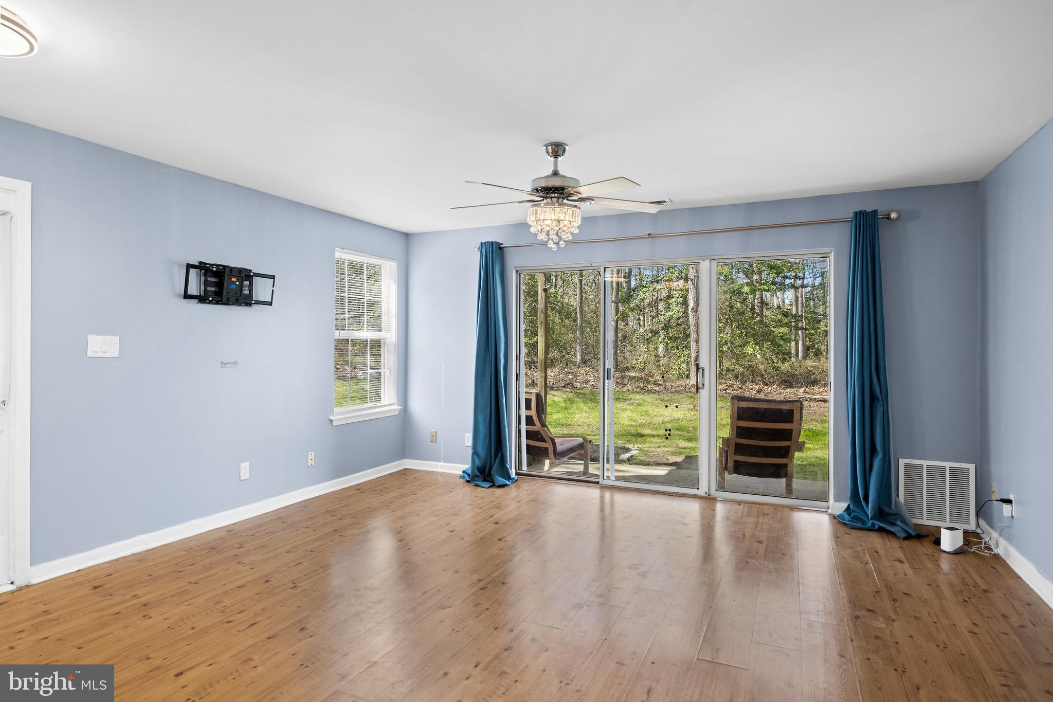 703 Quail Road Marlton, NJ 08053 - Photo 4 of 16 Living room