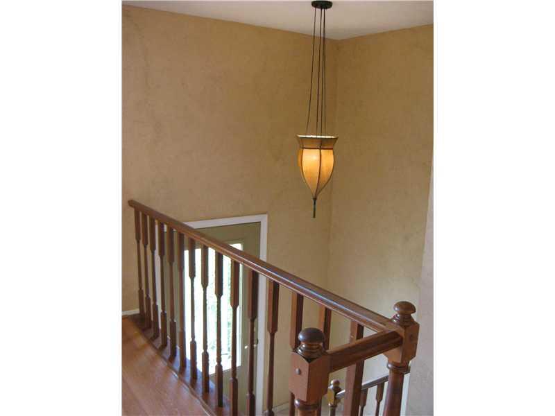 128 E Road Pittsburgh, PA 15209 - Photo 2 of 25 Entry/Foyer.