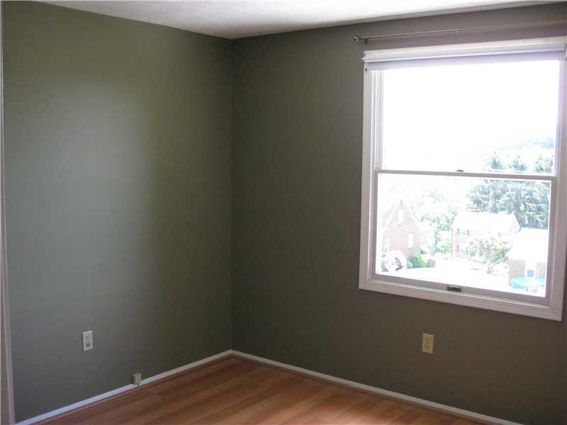 128 E Road Pittsburgh, PA 15209 - Photo 13 of 25 Bedroom.