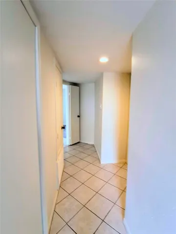 a view of entryway with white walls