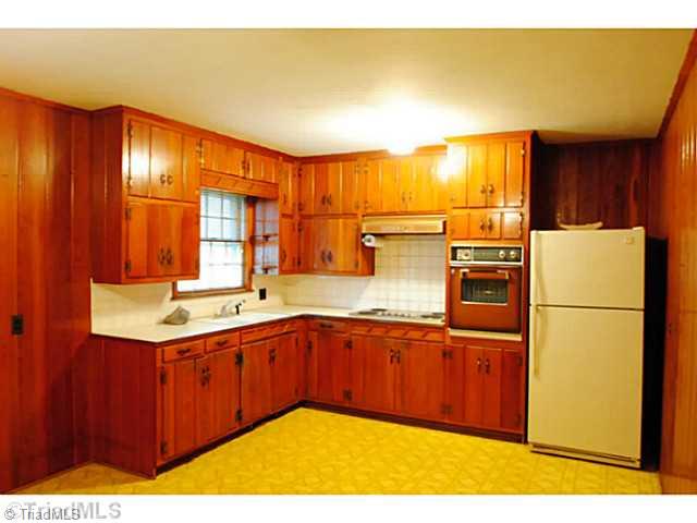 2500 Farmbrook Road Winston-Salem, NC 27103 - Photo 3 of 9 Kitchen.