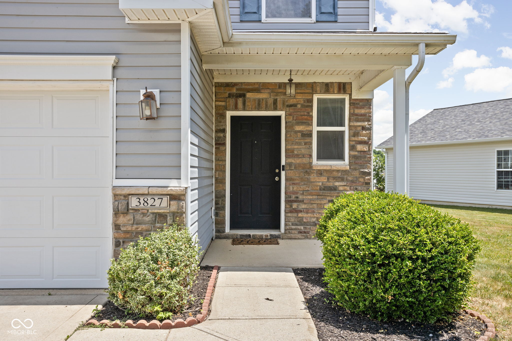 3827 Dusty Sands Road Whitestown, IN 46075 - Photo 3 of 42 Gallery Image 3