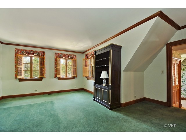 41 Locust Road Winnetka, IL 60093 - Photo 14 of 24 Gallery Image 14