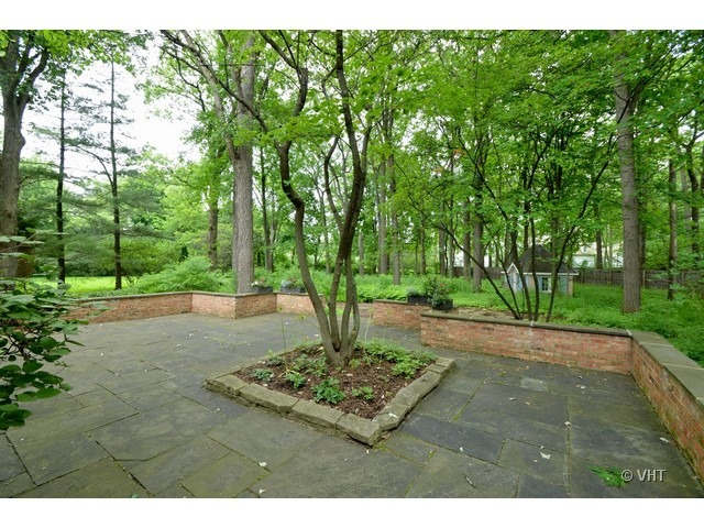 41 Locust Road Winnetka, IL 60093 - Photo 21 of 24 Gallery Image 21