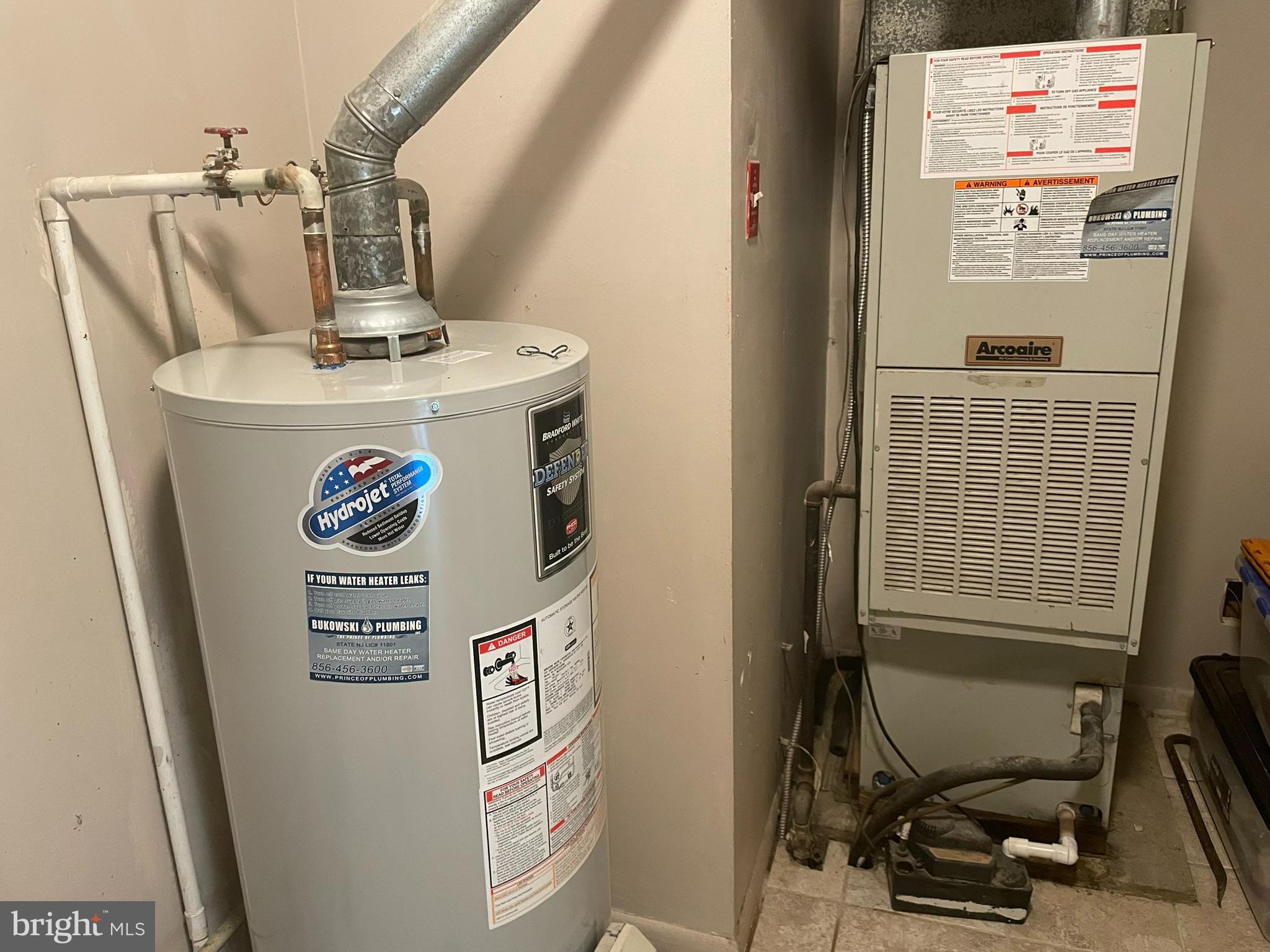 1101 Prospect Lane Somerdale, NJ 08083 - Photo 39 of 41 a utility room with dryer and washer