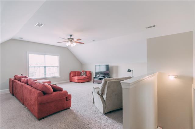 440 Quarry Road Gallatin, TN 37066 - Photo 11 of 16 SPACIOUS BONUS ROOM OVER THE GARAGE
