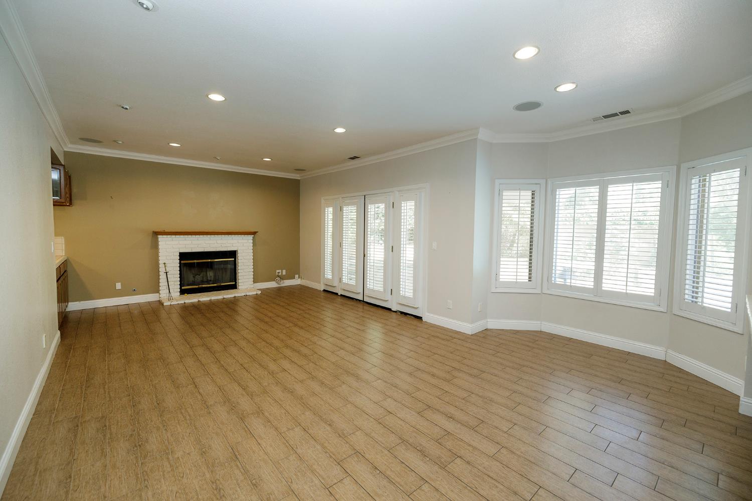 2708 Lake Front Court Modesto, CA 95355 - Photo 12 of 56