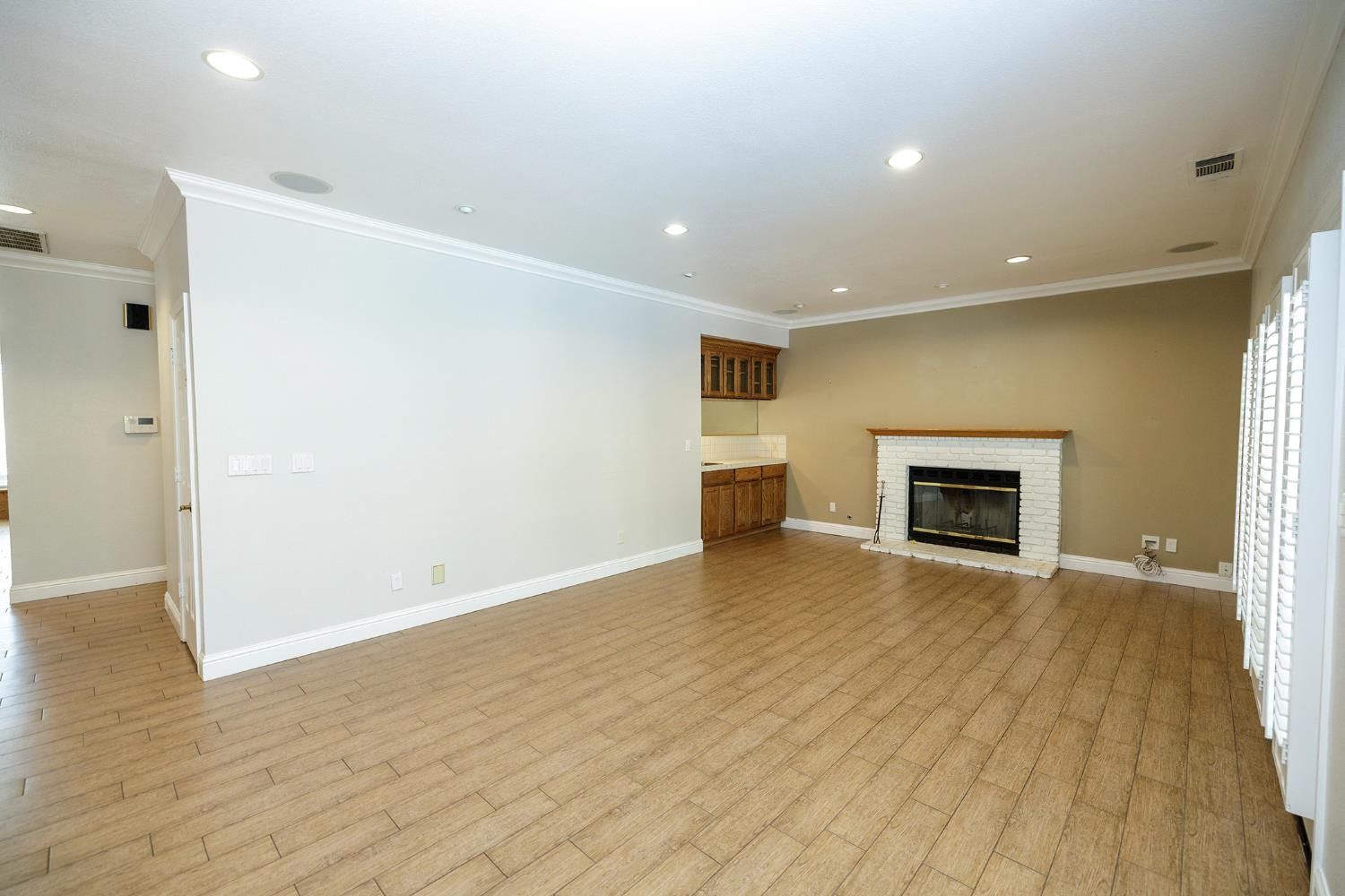 2708 Lake Front Court Modesto, CA 95355 - Photo 13 of 56