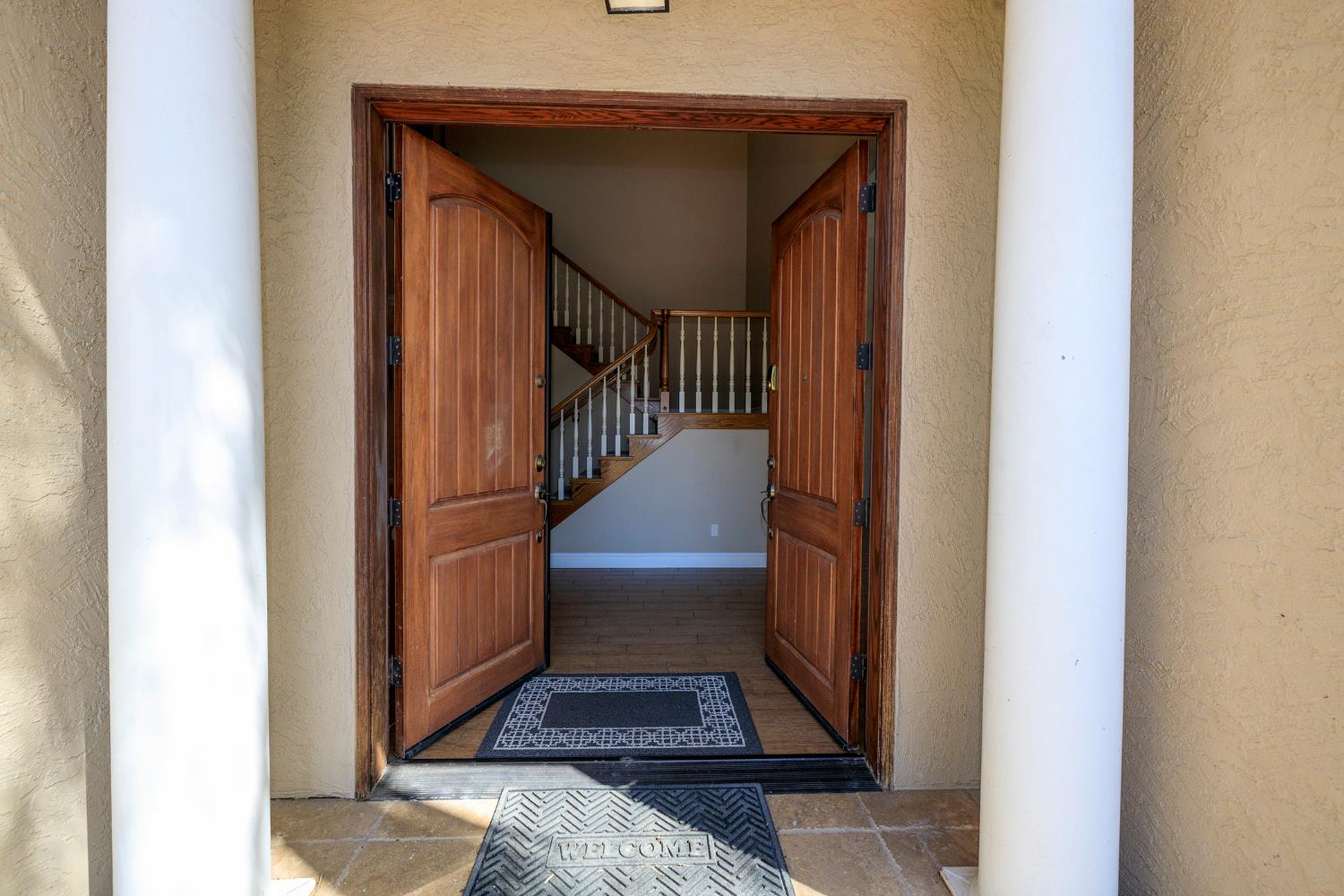 2708 Lake Front Court Modesto, CA 95355 - Photo 3 of 56
