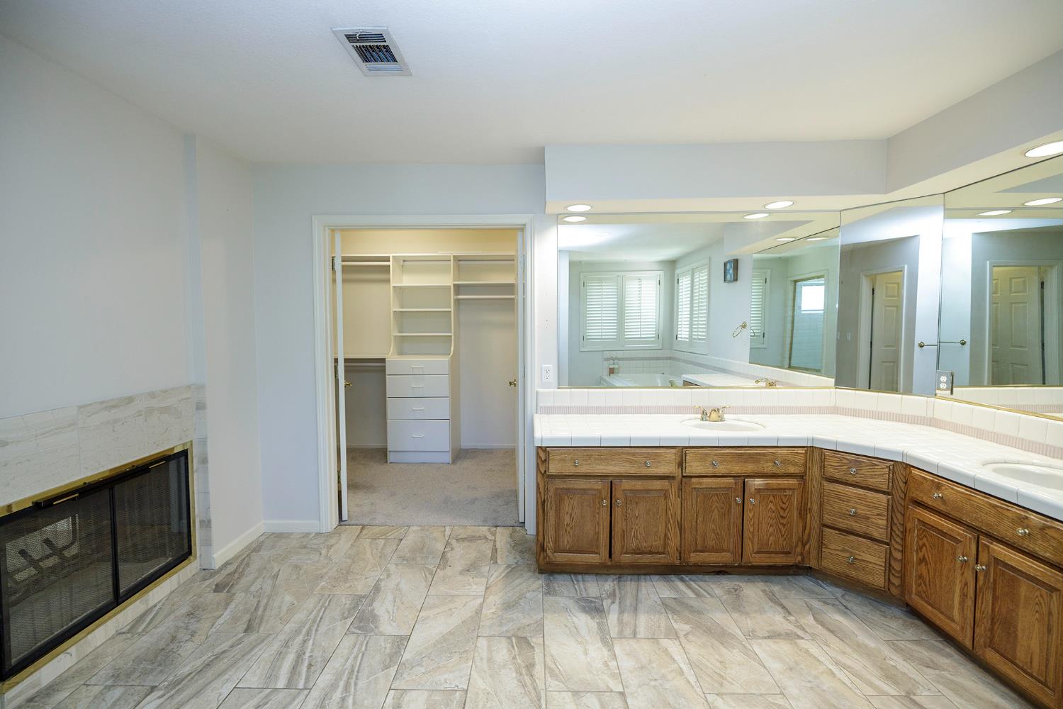 2708 Lake Front Court Modesto, CA 95355 - Photo 33 of 56