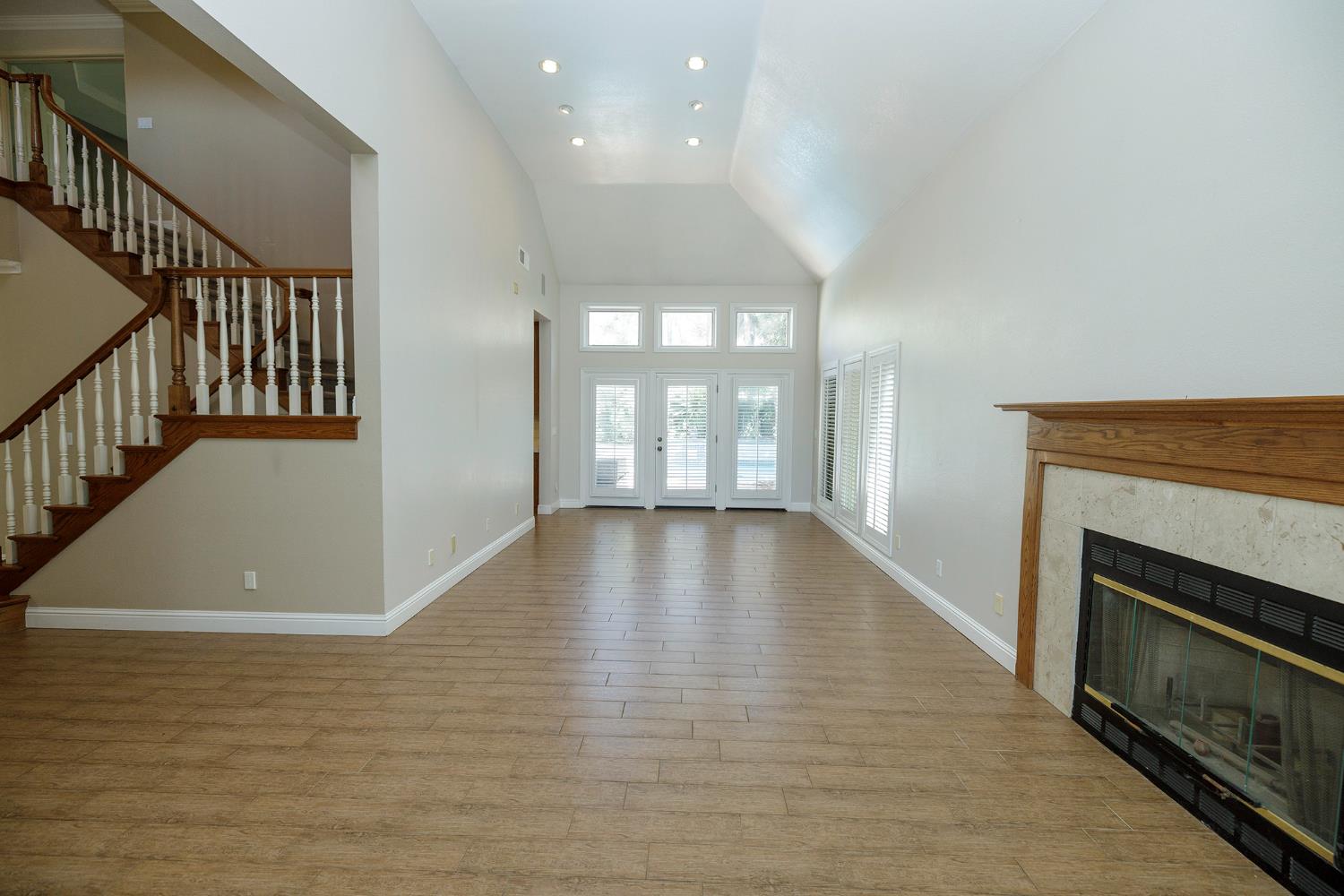 2708 Lake Front Court Modesto, CA 95355 - Photo 10 of 56