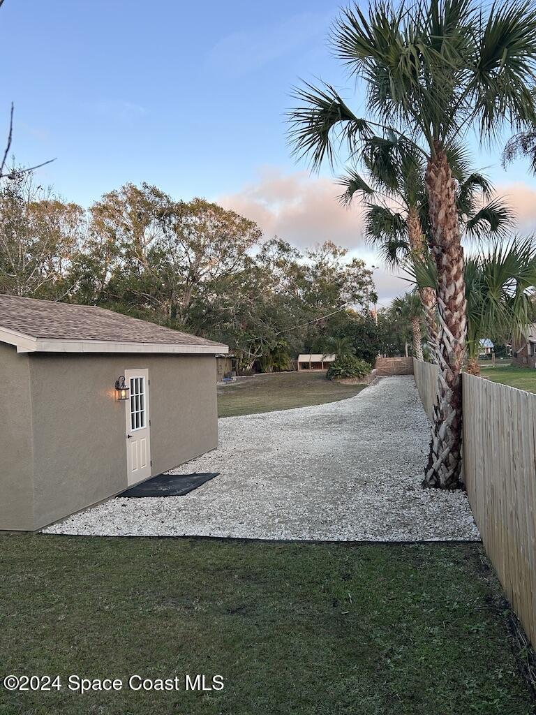 3960 Ponderosa Road Malabar, FL 32950 - Photo 10 of 96 UNADJUSTEDNONRAW_thumb_44f6