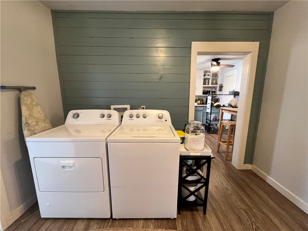 1102 North Travis Avenue Cameron, TX 76520 - Photo 20 of 48 a utility room with dryer and washer