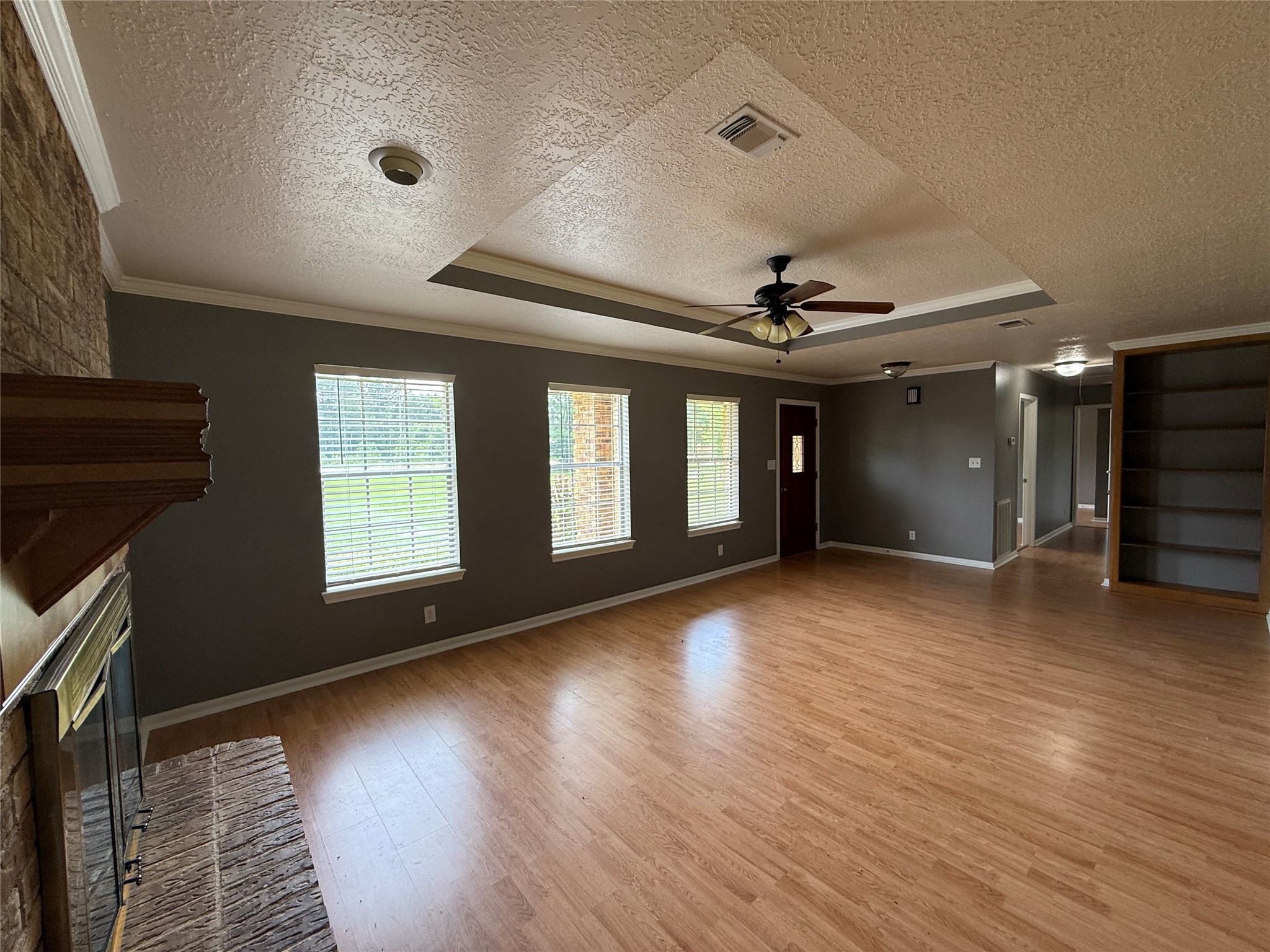 18751 FM 1484 Road Conroe, TX 77303 - Photo 4 of 36 View of living with built in shelves