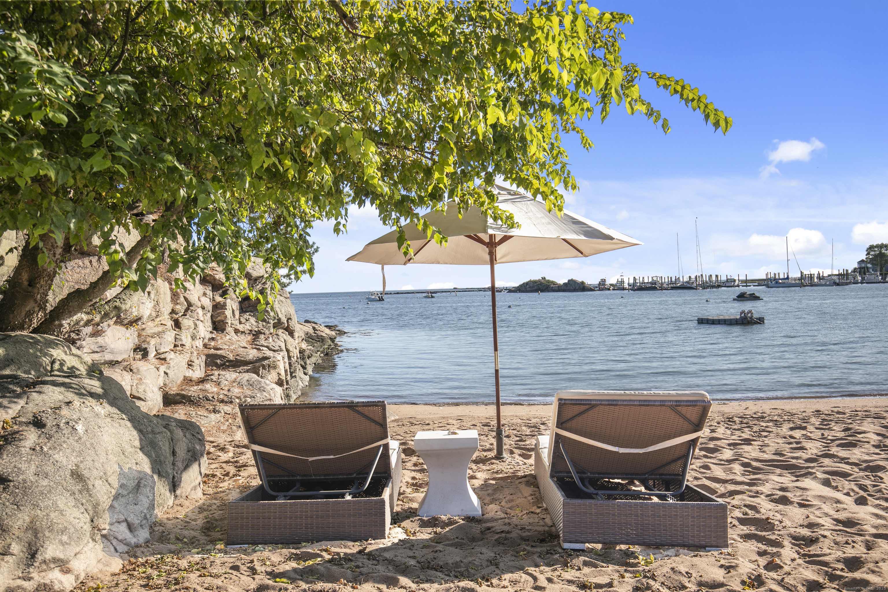 33 Thimble Farms Road Branford, CT 06405 - Photo 36 of 40 a view of an outdoor space with a patio