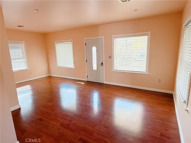 $3,500 | 410 North Adams Street, Glendale, CA 91206